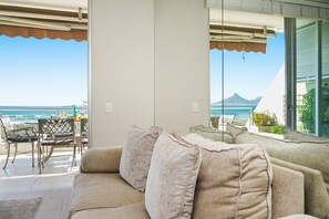 Interior - Dolphin Beach H106 (Cape Town)