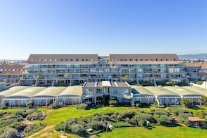 Interior - Dolphin Beach H106 (Cape Town)
