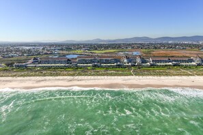Interior - Dolphin Beach H106 (Cape Town)