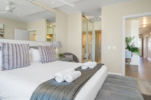 Interior - Dolphin Beach H106 (Cape Town)