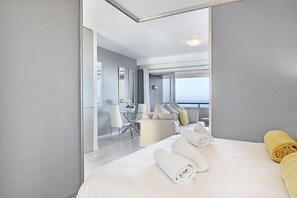 Room - Infinity G10 (Cape Town)