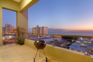 Apartment (2 Bedrooms) | Balcony view