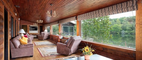 Superior Suite | 1 bedroom, free WiFi