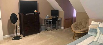 Habitación cómoda en el bosque # 1