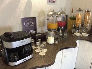 Free daily cooked-to-order breakfast - Casa Mia Hotel (Walvis Bay)