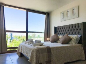1 bedroom, iron/ironing board, WiFi, bed sheets - Majestic Studio - w/Mountain View, Wifi, SmartTv (Las Condes)