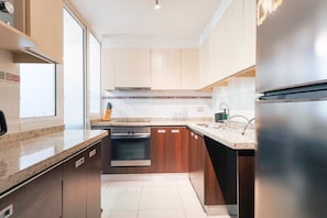 Fridge, microwave, oven, stovetop - Kennedy Art (Vitacura)