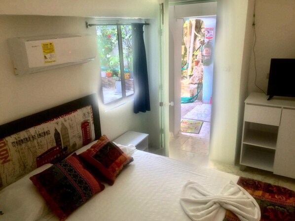 Individueel gedecoreerd, individueel gemeubileerd, een laptopwerkplek