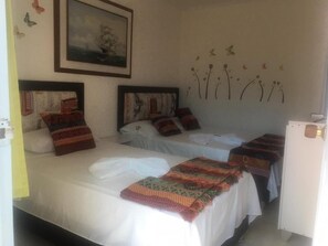 Trang trí khác biệt, trang bị nội thất với thiết kế riêng biệt 