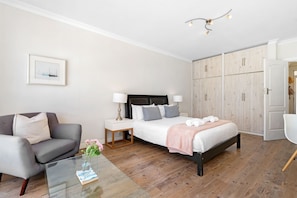 Apartment (2 Bedrooms) | Interior - Blouberg Heights 1608 (Cape Town)