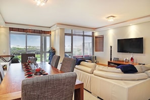 Apartment (3 Bedrooms) | Interior - Dolphin Beach E5 (Cape Town)