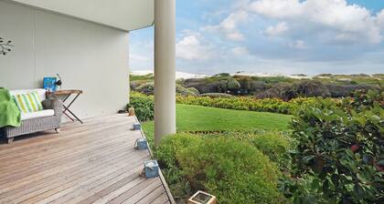 Dolphin Beach E5