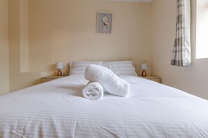 디럭스 아파트 | 1 개의 침실, 템퍼페딕 침대, 각각 다른 스타일의 인테리어, 각각 다르게 가구 비치