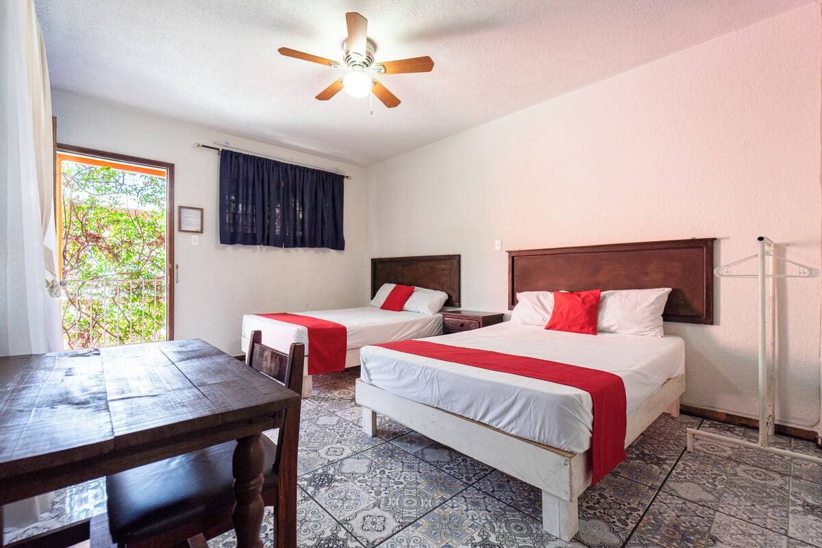 Standard Room, 2 Double Beds