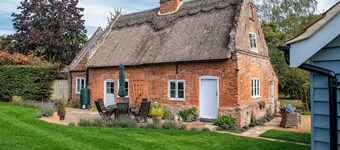 サッチコテージ-ラグジュアリーノーフォークハイダウェイ