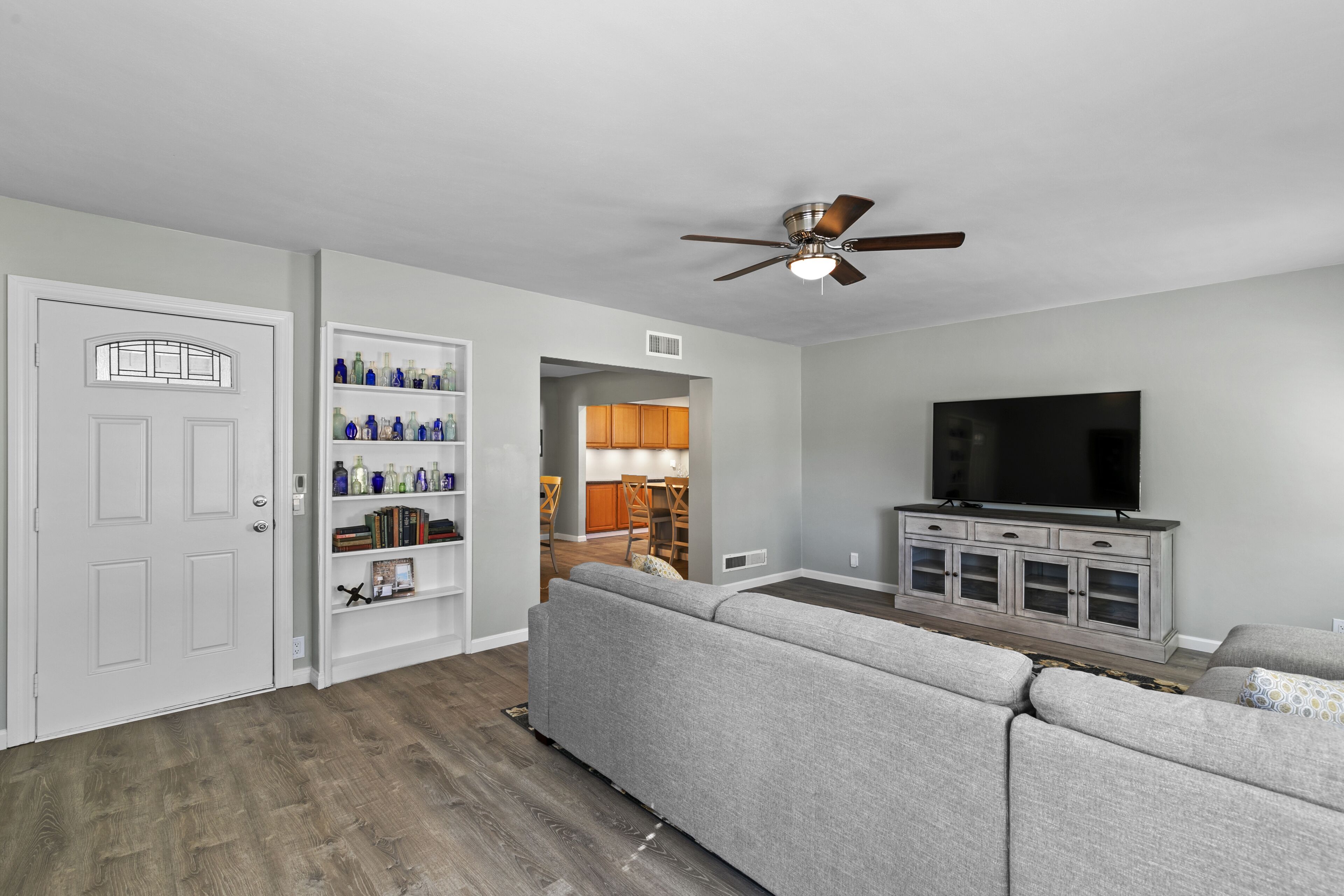 Cozy stay at the Lake Hughes Inn