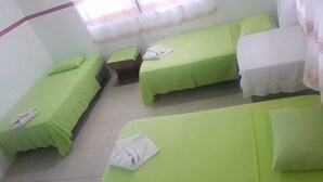 Economy-Dreibettzimmer
