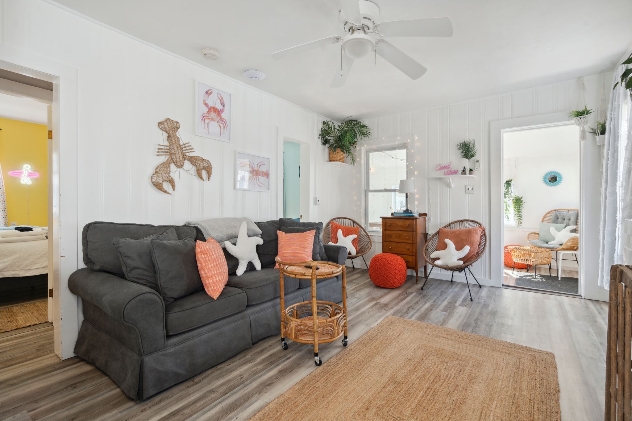 Téléviseur, bureau