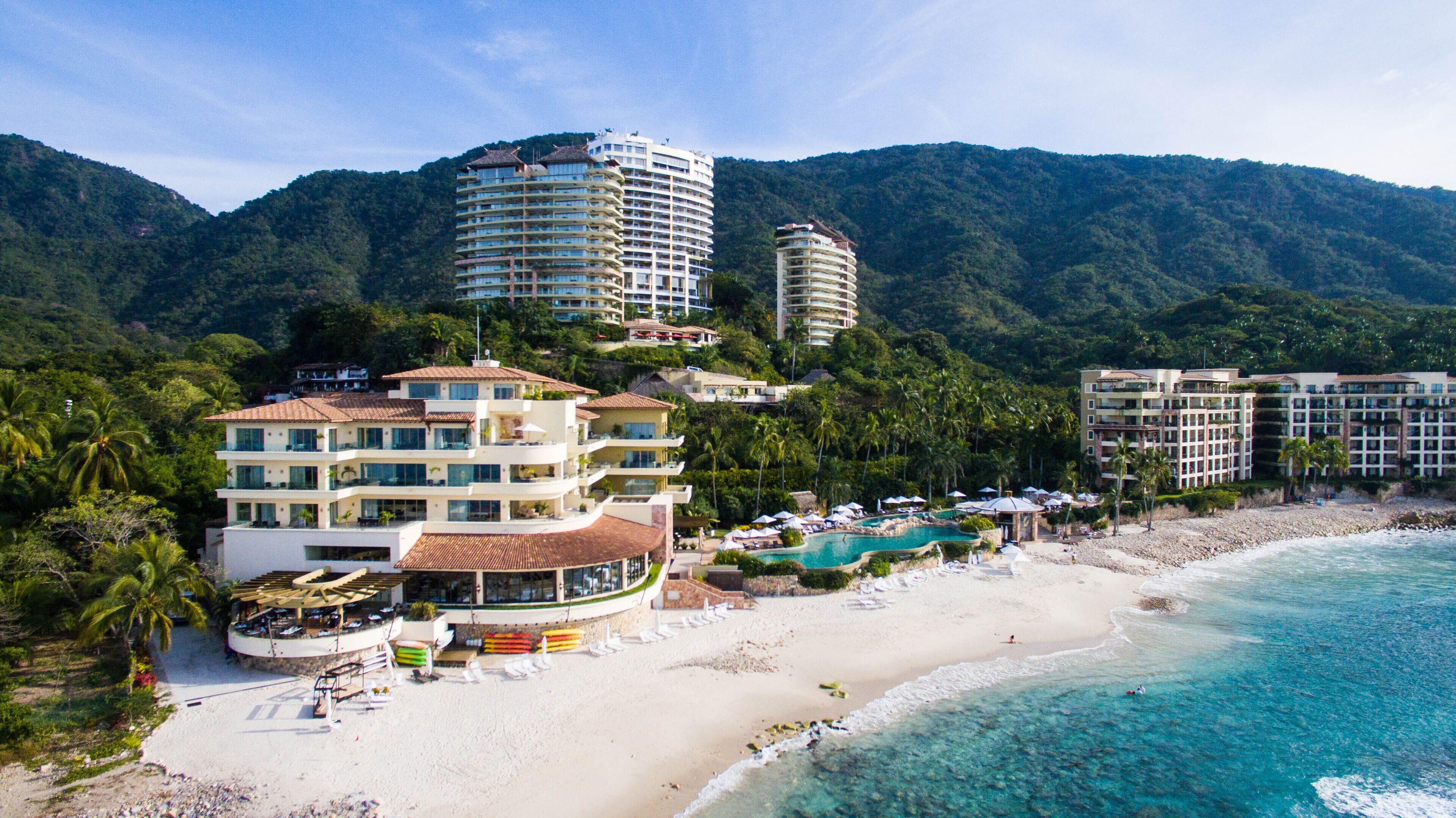 Holiday special 5 Star Garza Blanca Preserve Resort & Spa Beachfront 1 BDR Condo