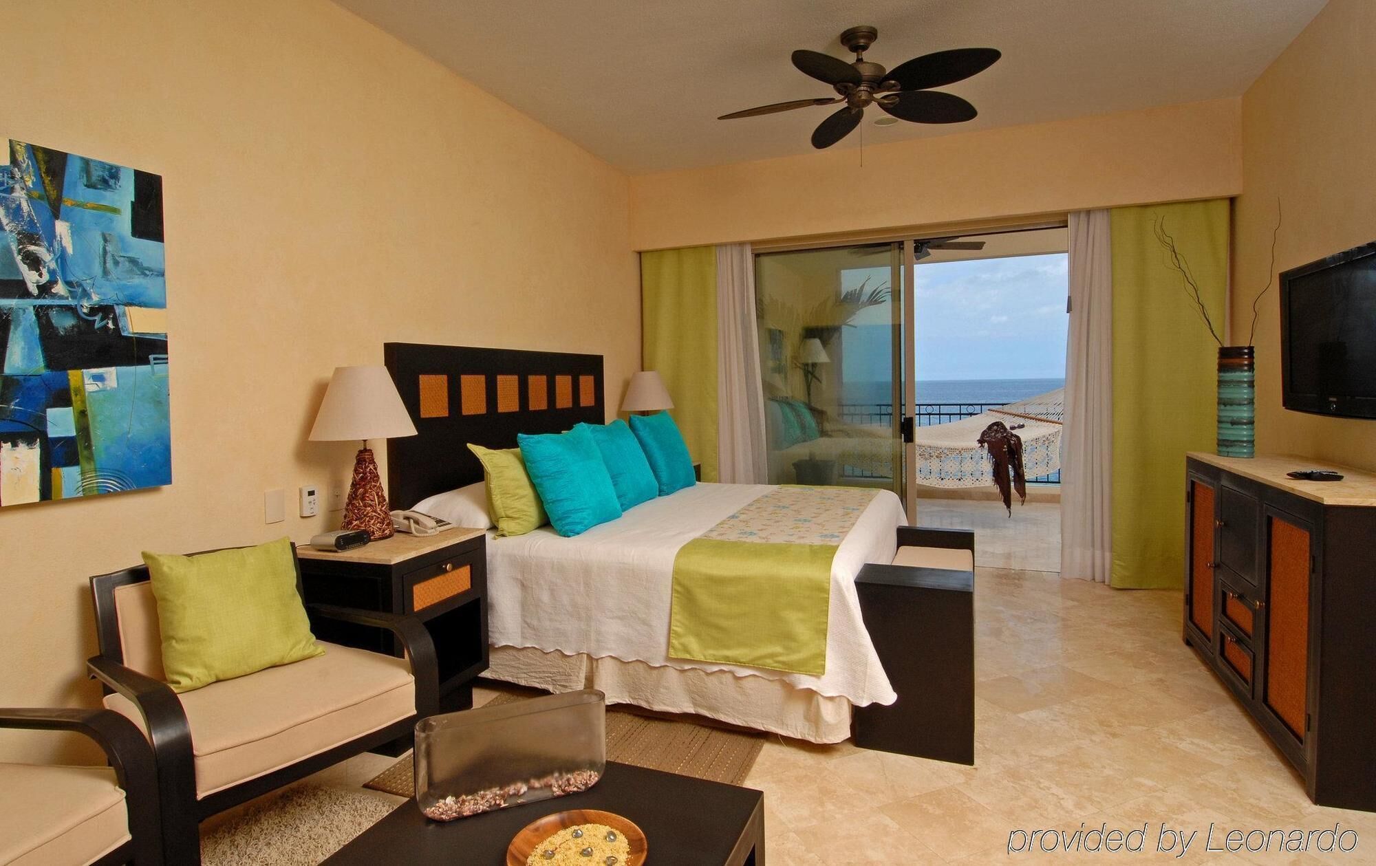 Holiday special 5 Star Garza Blanca Preserve Resort & Spa Beachfront 1 BDR Condo