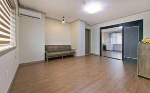 301 | Free WiFi - Boryeong Laon Pension (Boryeong)