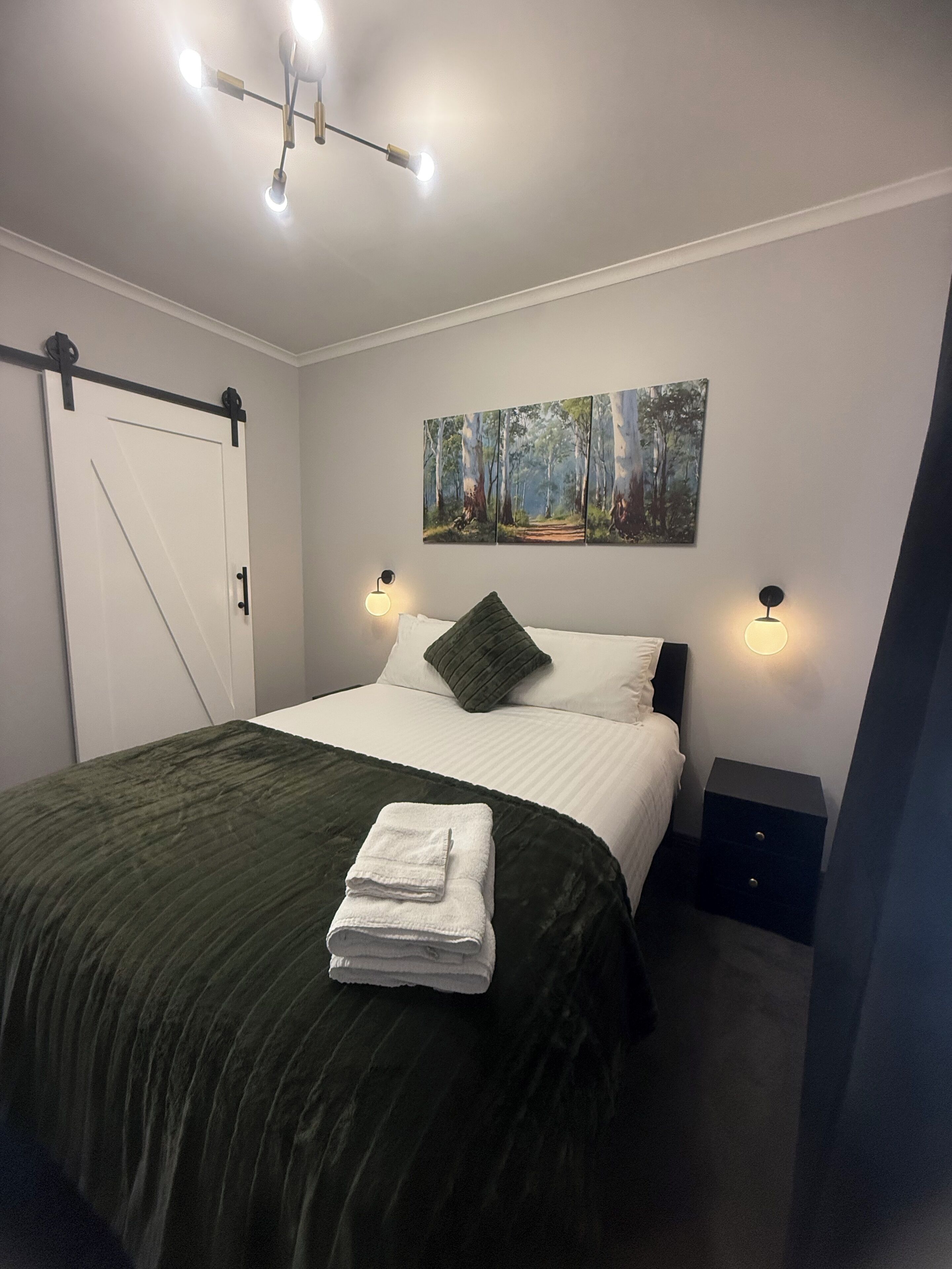 Quarto conforto | Cortinas blackout, Wi-Fi de cortesia, roupa de cama