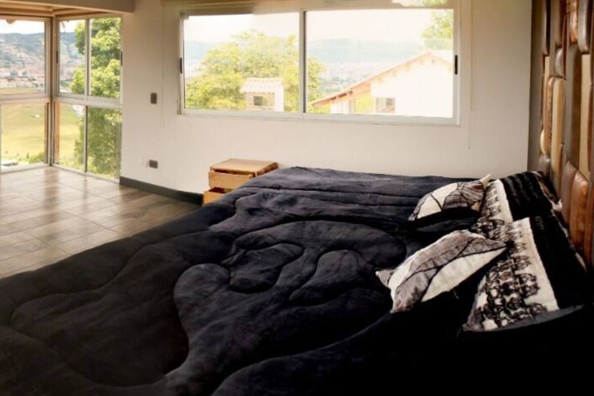 Panoramic Room