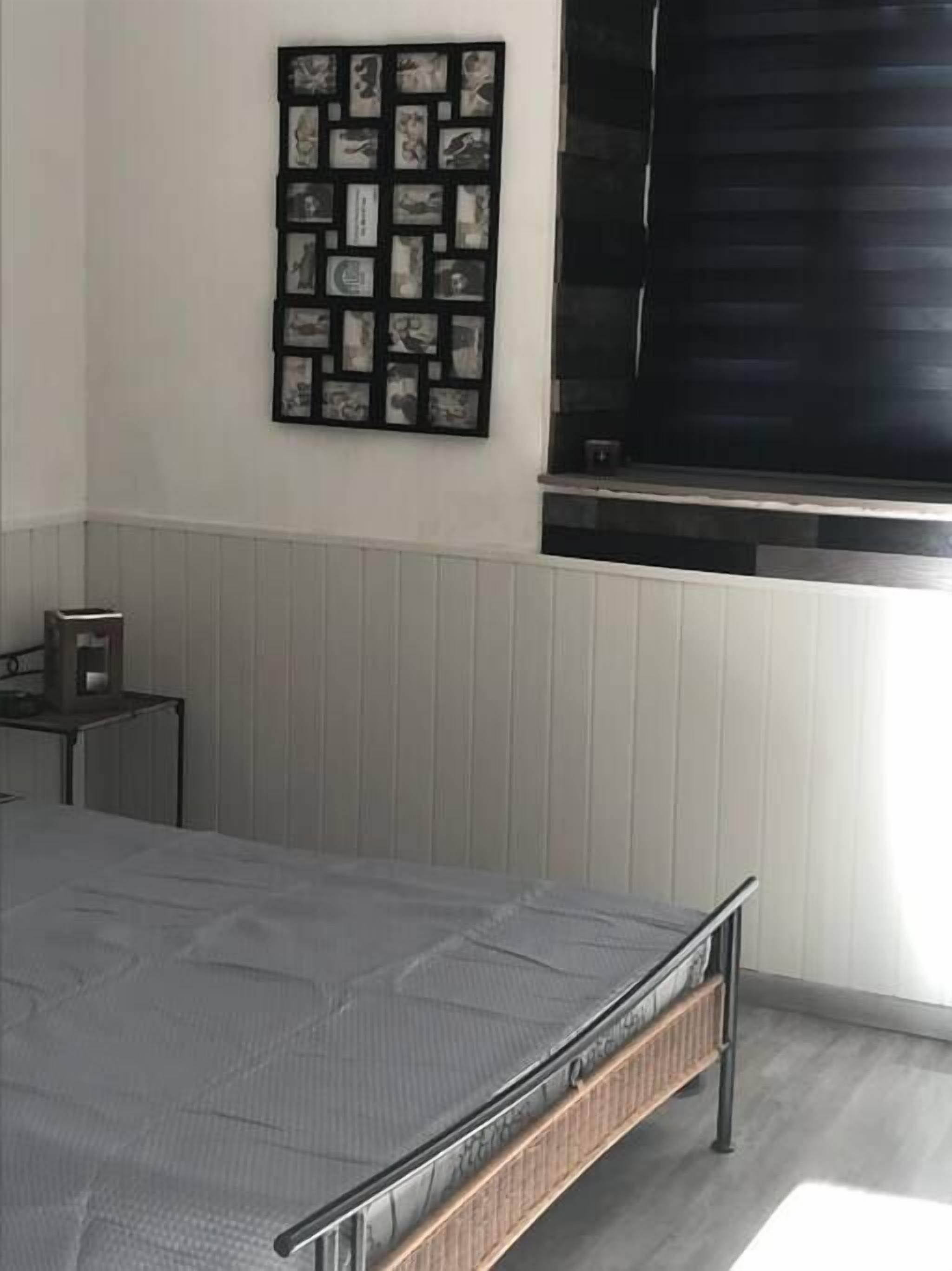 1 chambre, fer et planche à repasser, lit parapluie, Wi-Fi