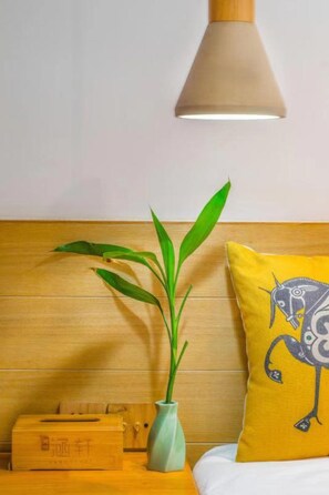 Habitación clásica doble | Escritorio, cortinas opacas, wifi gratis y ropa de cama