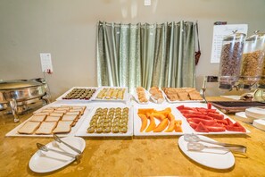 Free daily buffet breakfast