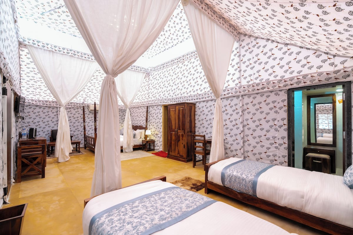 Luxe tent | 2 slaapkamers, lakens van Egyptisch katoen, luxe beddengoed