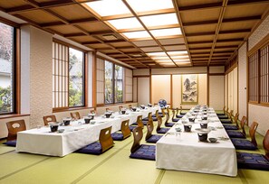 Ballroom - The Gran Resort Mikatagoko (Mihama)