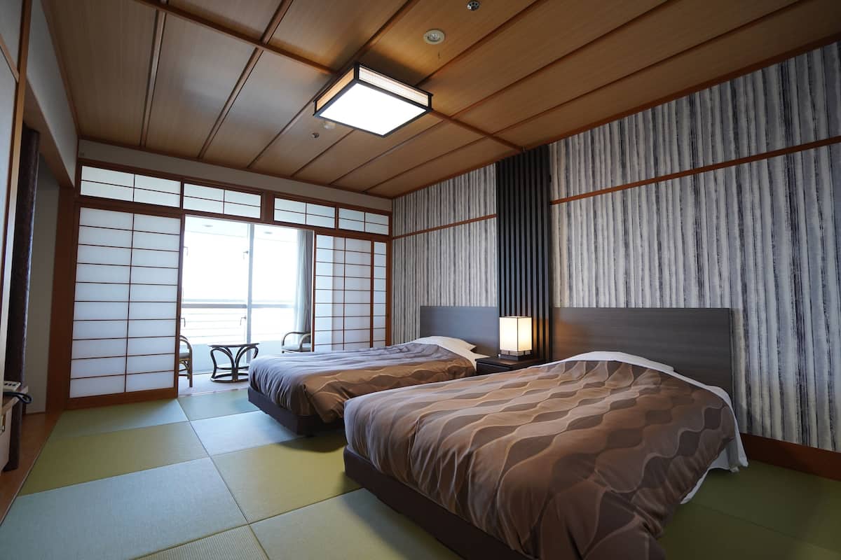 japanese style bed room, non smoking | 1 bedroom, free wifi, bed sheets