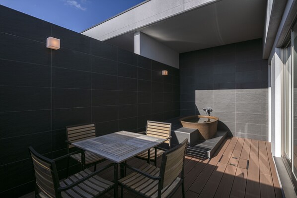 Executive Studio Suite, Multiple Beds, Non Smoking, Terrace | Terrace/patio