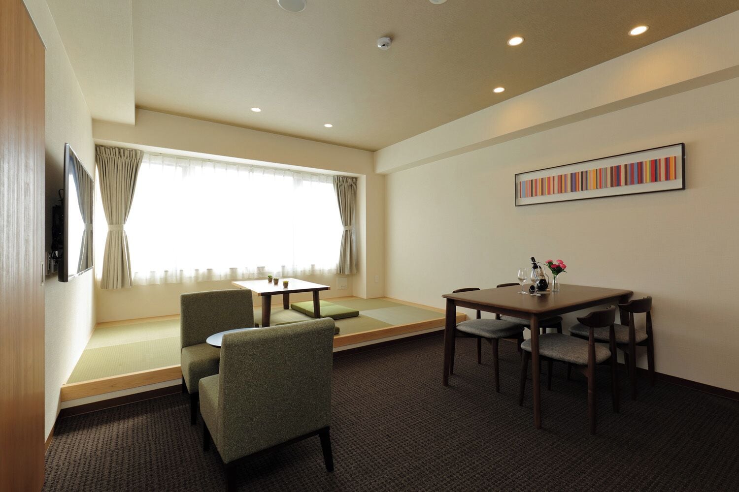 Design Suite, 1 Bedroom, Non Smoking, Hot Tub | Living area | Smart TV