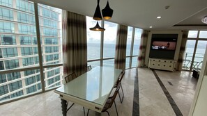 Family Apartment, 2 Bedrooms, Kitchenette, Bay View | View from room
