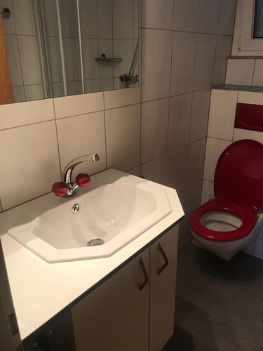 Möbelirte 2 Zimmer Wohnung