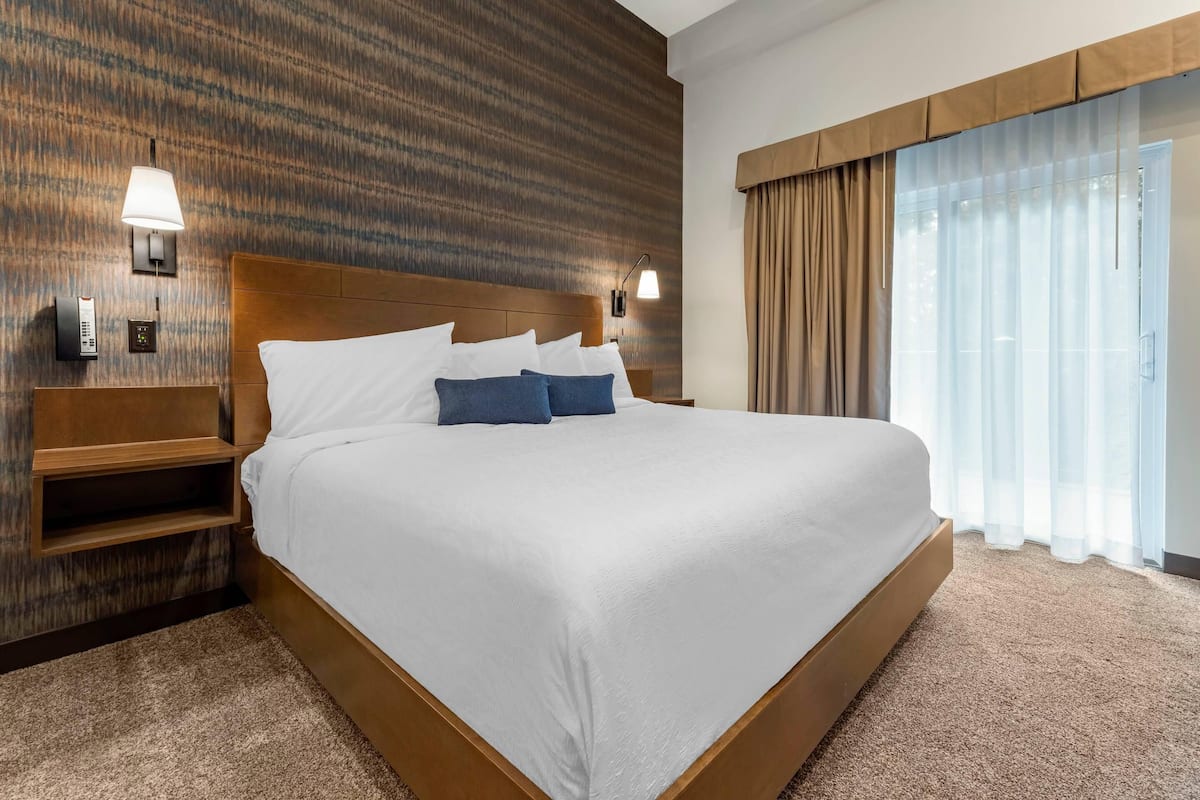 Premium bedding, pillow-top beds, in-room safe, desk