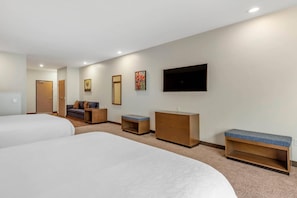 Premium bedding, pillow-top beds, in-room safe, desk - The Cranberry, an Ascend Collection Hotel (Morgantown)