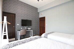 Habitación triple, vistas a la montaña | Vistas desde la habitación