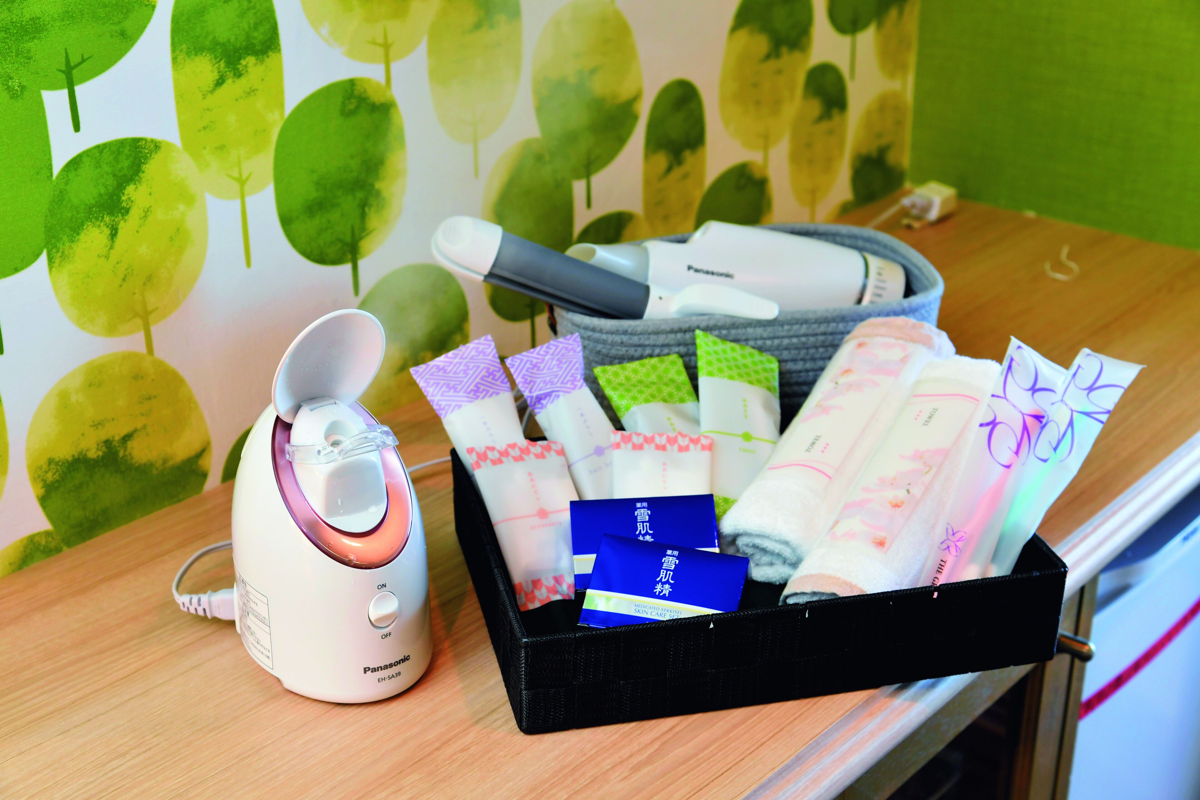 room, women only, non smoking | room amenity