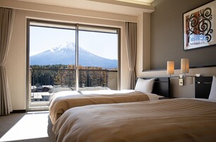 客房, 无烟房, 山景 (Special, Mt.Fuji, 61.20 Square Meter) | 客房内保险箱、办公桌、笔记  本电脑工作区、免费 WiFi