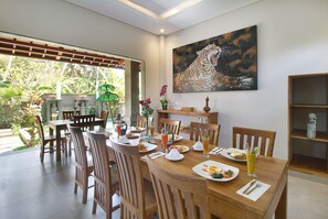 Superior Villa, 5 Bedrooms | In-room dining - Wegi House 2 (Ubud)
