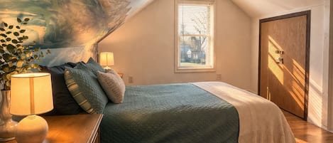 2 habitaciones, escritorio, tabla de planchar con plancha y wifi gratis