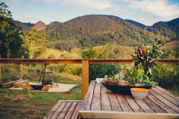 Mountain view - Nature Domes (Toms Creek)