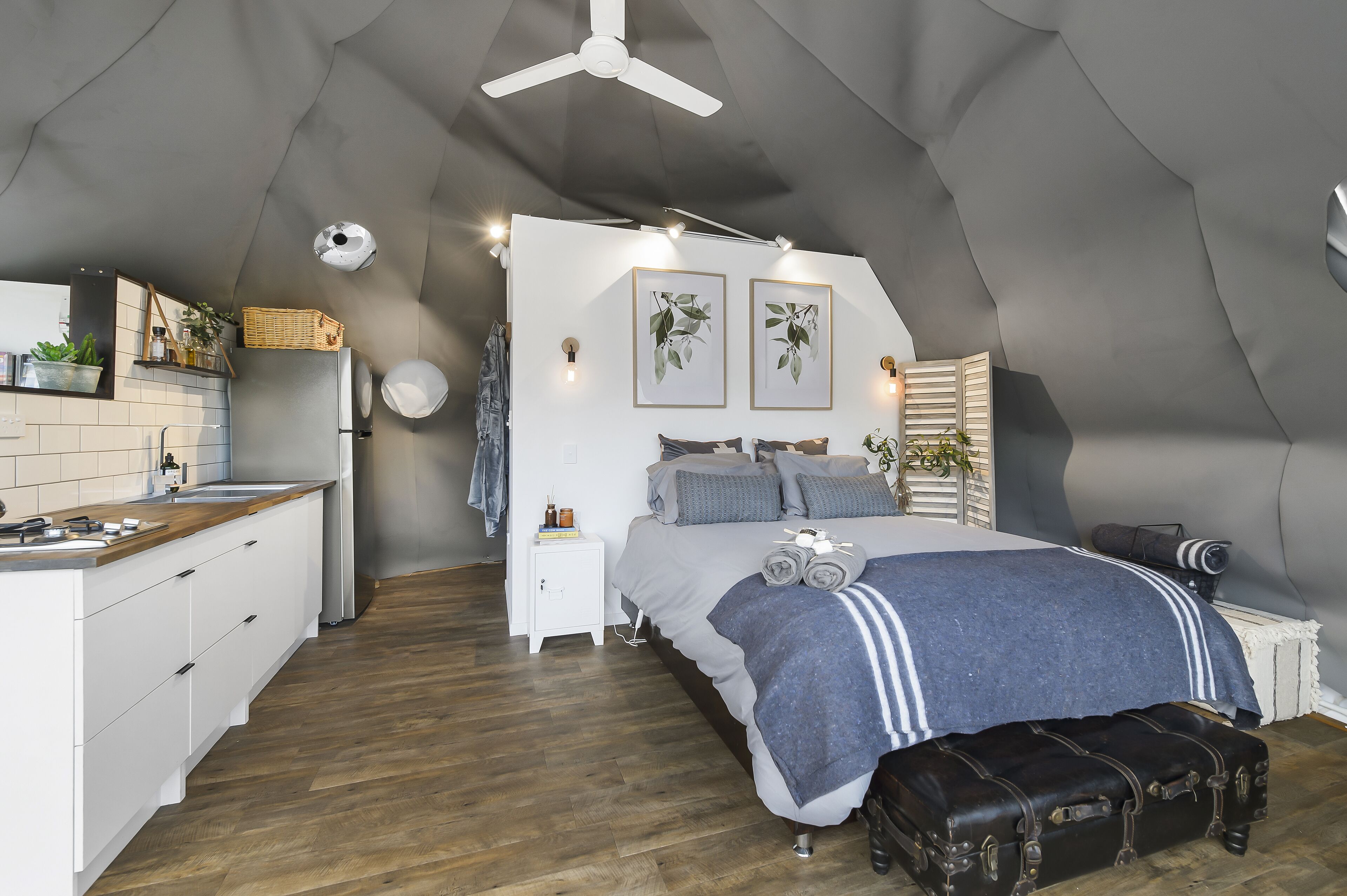 Luxury Tent, Mountainside | Interior entrance