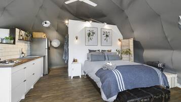 Luxury Tent, Mountainside | Interior entrance