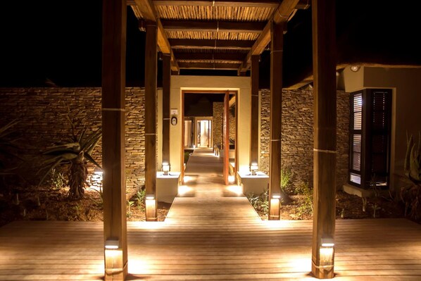 Exterior - Jacana River Lodge (Nkomazi)