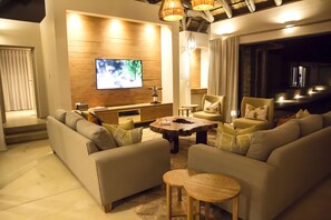 Family House | Living area | TV