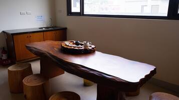 Desayuno de cocina local incluido todos los días